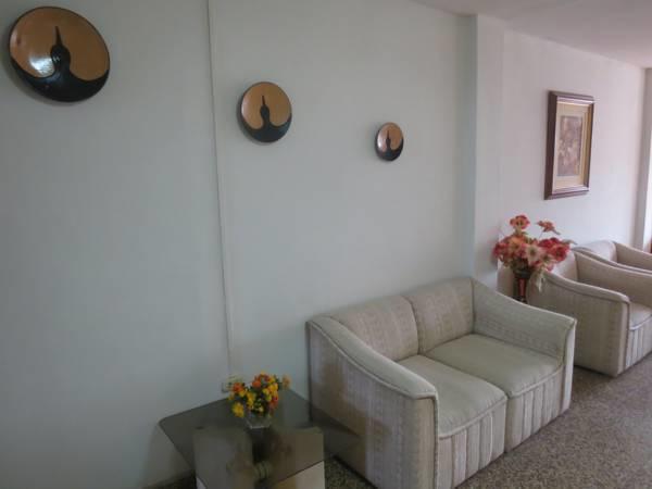 Residencial El Sol De Los Pinos Bed & Breakfast Trujillo Eksteriør bilde