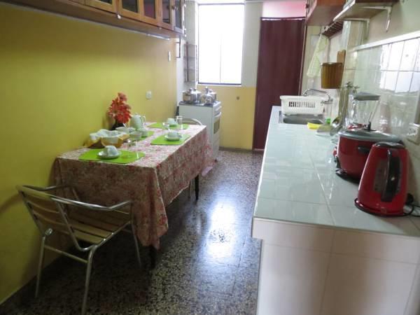 Residencial El Sol De Los Pinos Bed & Breakfast Trujillo Eksteriør bilde